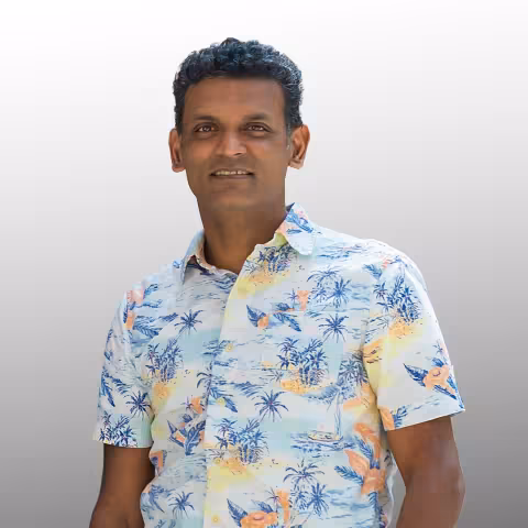Photo of Santosh Vempala 