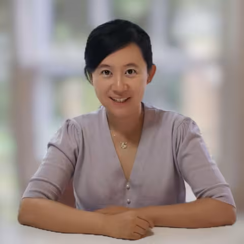 Headshot of Dingjing Shi